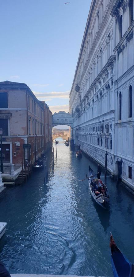 Apartamento Magic Casanova Flat In The Heart Of Venecia Exterior foto